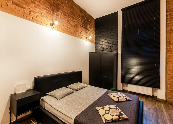 Cosy Loft 4 In The Center, Wi-fi, Check-in 24h * Vratislav